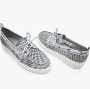 Kenneth Cole Reaction Silver Mesh Platform Lace-Up Sneakers